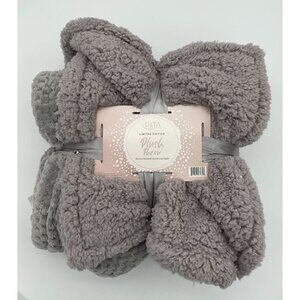 Limited Edition ULTA Gray Plush Throw Blanket 50"x60" Super Soft Cozy NWT